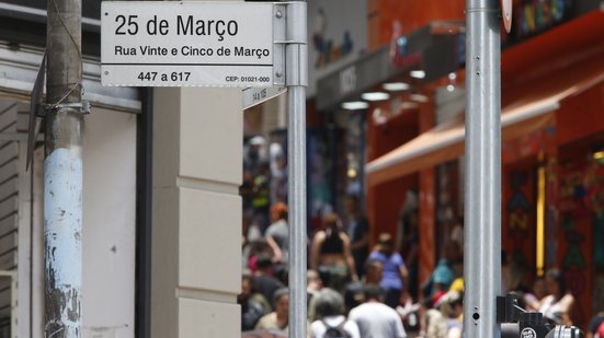 A medida entra em vigor em 1º de julho e exige acordo entre sindicatos. - Foto: Paulo Pinto/Agência Brasil