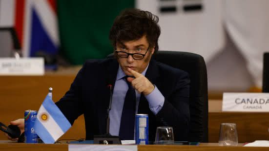 Com restrições especialmente para a saúde, as regras de residência legal no país endureceram - Tânia Rêgo/Agência Brasil