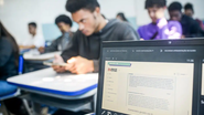 Estudantes têm acesso a questões que exigem respostas objetivas ou dissertativas. - Foto: Marco Ankosqui/Governo de São Paulo
