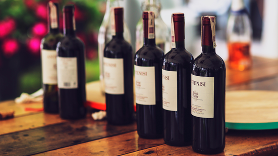 Os resultados acontecem por dois fatores principais da produção de vinhos. - Foto: Canva