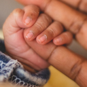 No entanto, a mãe teve dificuldades para registrar o nome da filha em cartório. - Foto: Unsplash