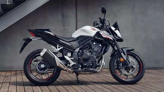 A motocicleta da Honda tem um motor bicilíndrico de 471 cilindradas e refrigeração líquida. - Foto: Divulgação/ Honda