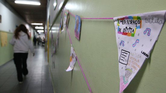 A previsão é de que as escolas comecem a operar ainda neste ano. - Foto: Rovena Rosa/Agência Brasil