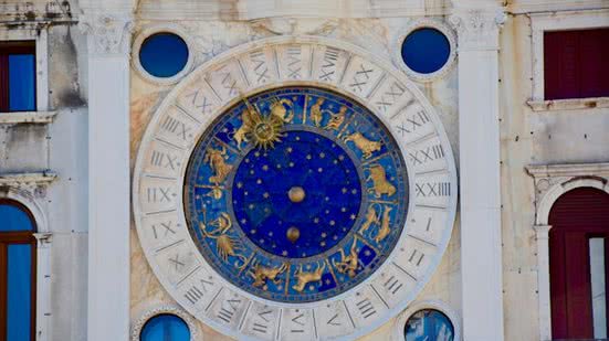 A astrologia funciona como uma previsão mais favorável para alguns signos. - Foto: Unsplash