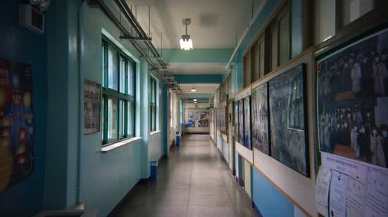 Os gastos altíssimos em educação no país são incentivados pelo governo. - Foto: Unsplash