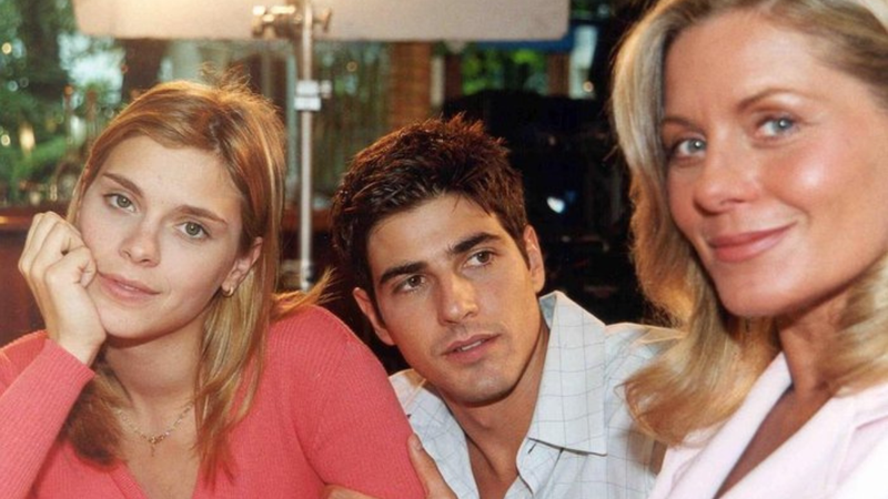 Laços de Família segue sendo lembrada como uma das novelas mais marcantes. - (Imagem: Reprodução/Globo)