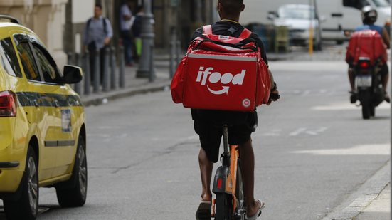 As medidas aparecem como uma resposta direta a concorrentes, como o 99Food. - Foto: Fernando Frazão/Agência Brasil
