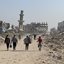 Caminhões e corredores humanitários distribuem alimentos em meio à severa desnutrição em Gaza. - Foto via Wiki Commons