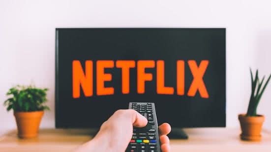 Basta pegar a pipoca e ligar o play no final de semana. - Foto: Unsplash