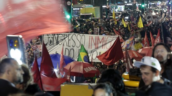O ato foi organizado por Guilherme Boulos (PSOL-SP). - Foto: Paulo Pinto/Agência Brasil