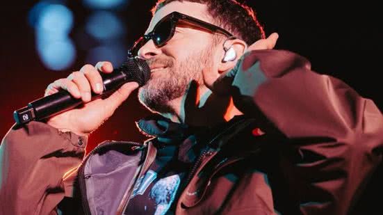 Artistas como Justin Bieber, Avril Lavigne, e Shania Twain também foram diagnosticados com a condição. - Foto: Reprodução Instagram/ @justintimberlake