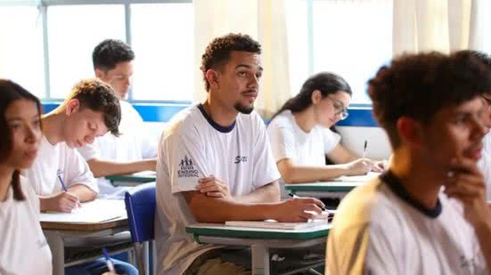 Neste ano, estudantes da Educação de Jovens e Adultos (EJA) podem participar da seleção. - Foto: Divulgação Agência SP