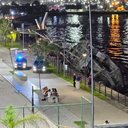 Navio de pesquisa inclina e fica apoiado no fundo do estuário no Porto de Santos