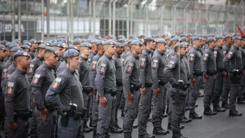 Câmara aprova novas regras para aposentadoria de PMs e bombeiros