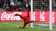 Carlos Miguel defendendo pênalti na Libertadores. - Foto: Cesar Greco/Palmeiras/by Canon