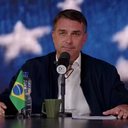 Flávio Bolsonaro durante pronunciamento em live - Foto: Reprodução/vídeo