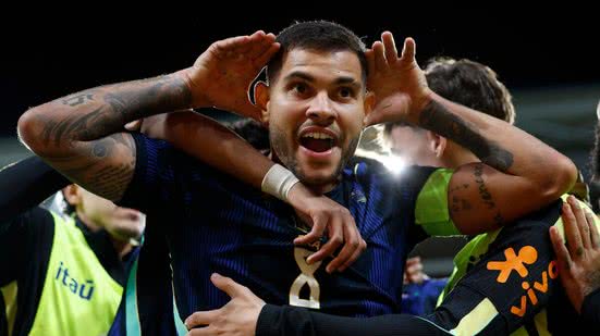 Bruno Guimarães chegou a 50 jogos com a camisa da Seleção - Créditos: Rafael Ribeiro/CBF