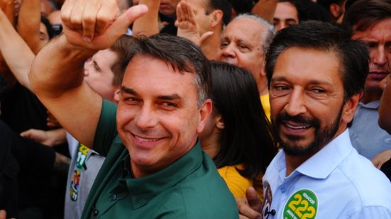Nunes reconhece vitória de Lula e evita defender Flávio após carta