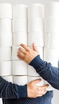 Papel higiênico na geladeira? Descubra os benefícios desse truque