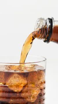 O perigo escondido nas bebidas açucaradas