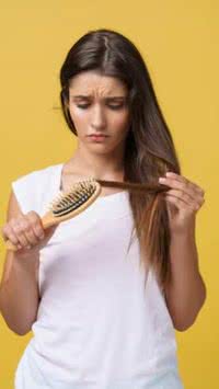 Seu cabelo está caindo? Confira o que pode estar por trás desse problema