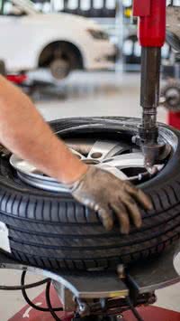 Como escolher os pneus certos para seu carro