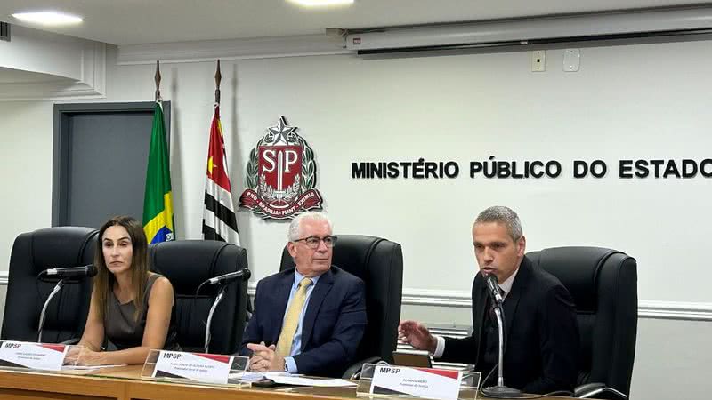 Evento contou com a participação dos promotores de Justiça Vania Stefanoni e Rodrigo Merli (cantos) e do Procurador-Geral Paulo Sérgio de Oliveira e Costa (meio). - Foto: Redação BNews SP