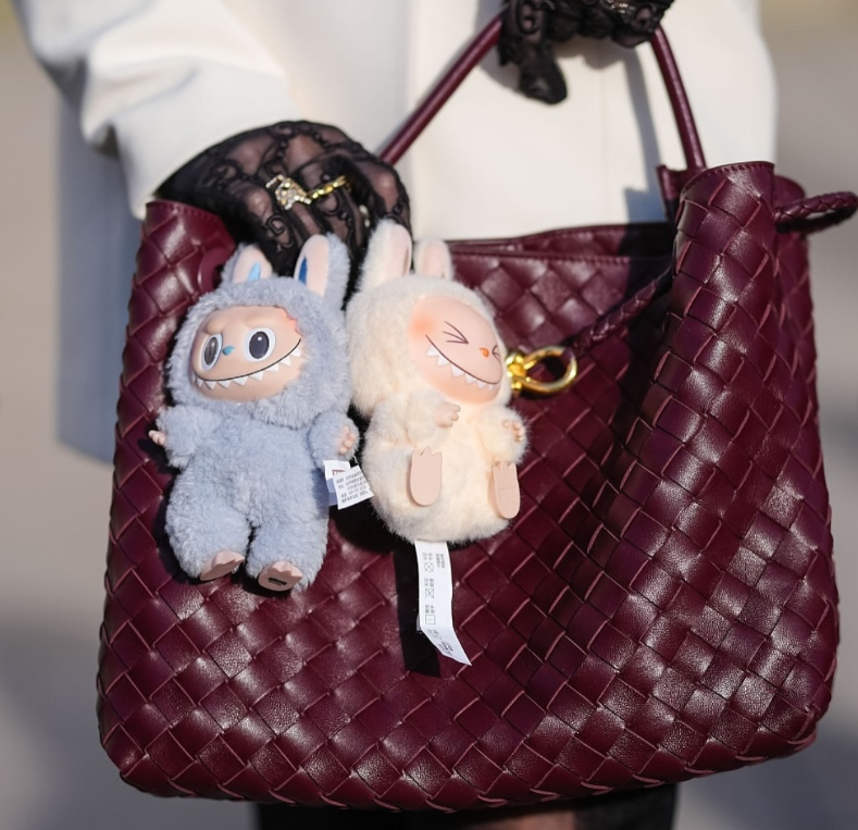 Bolsa com pelucia