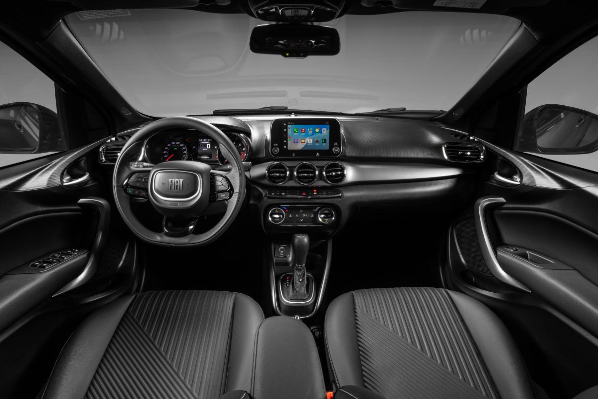Interior do Fiat Cronos 2026