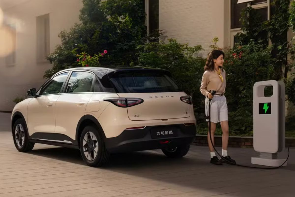 Geely EX2