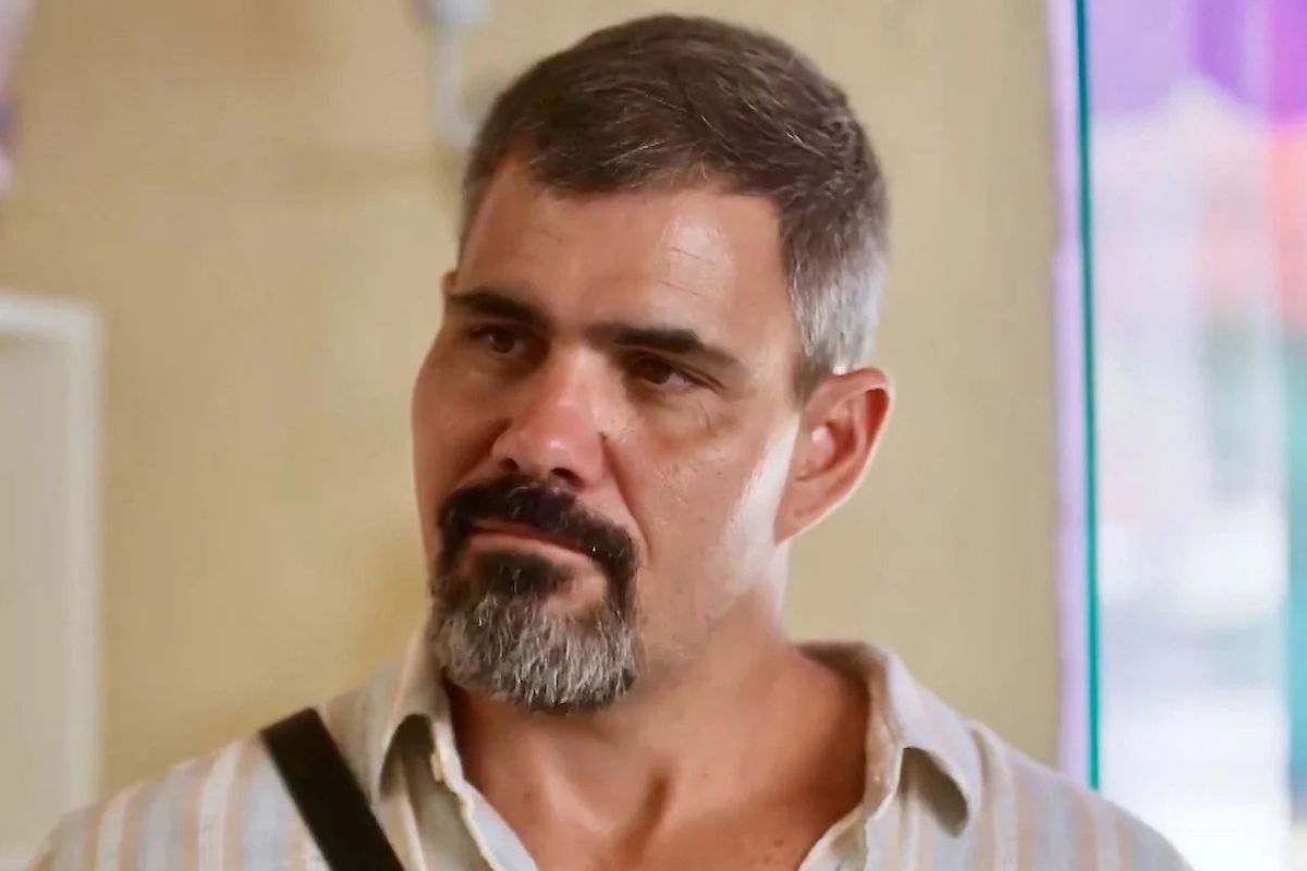 Juliano Cazarré, Jorginho Ninja em “Três Graças”