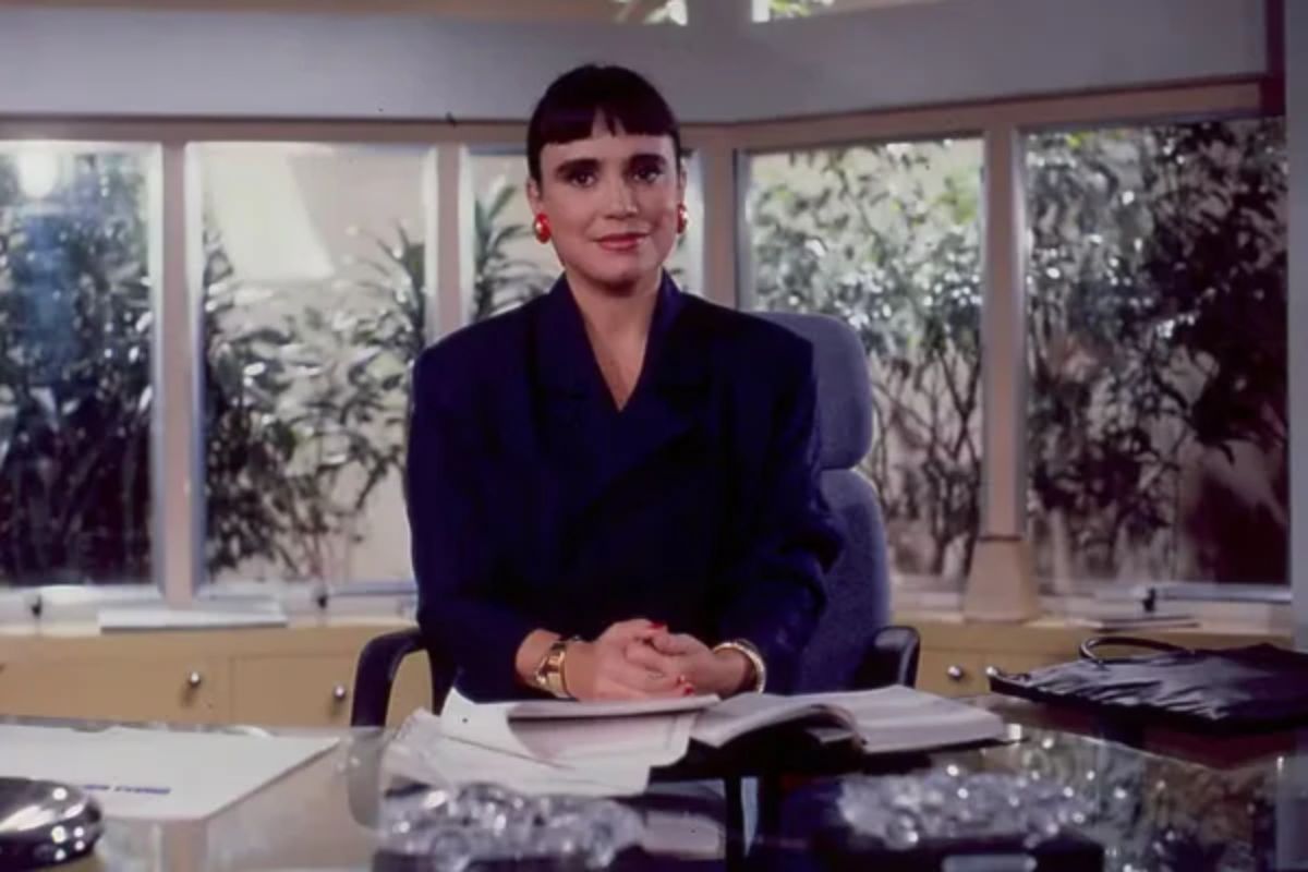 Regina Duarte interpreta Maria do Carmo em "Rainha da Sucata". Foto: Reprodução/TV Globo.