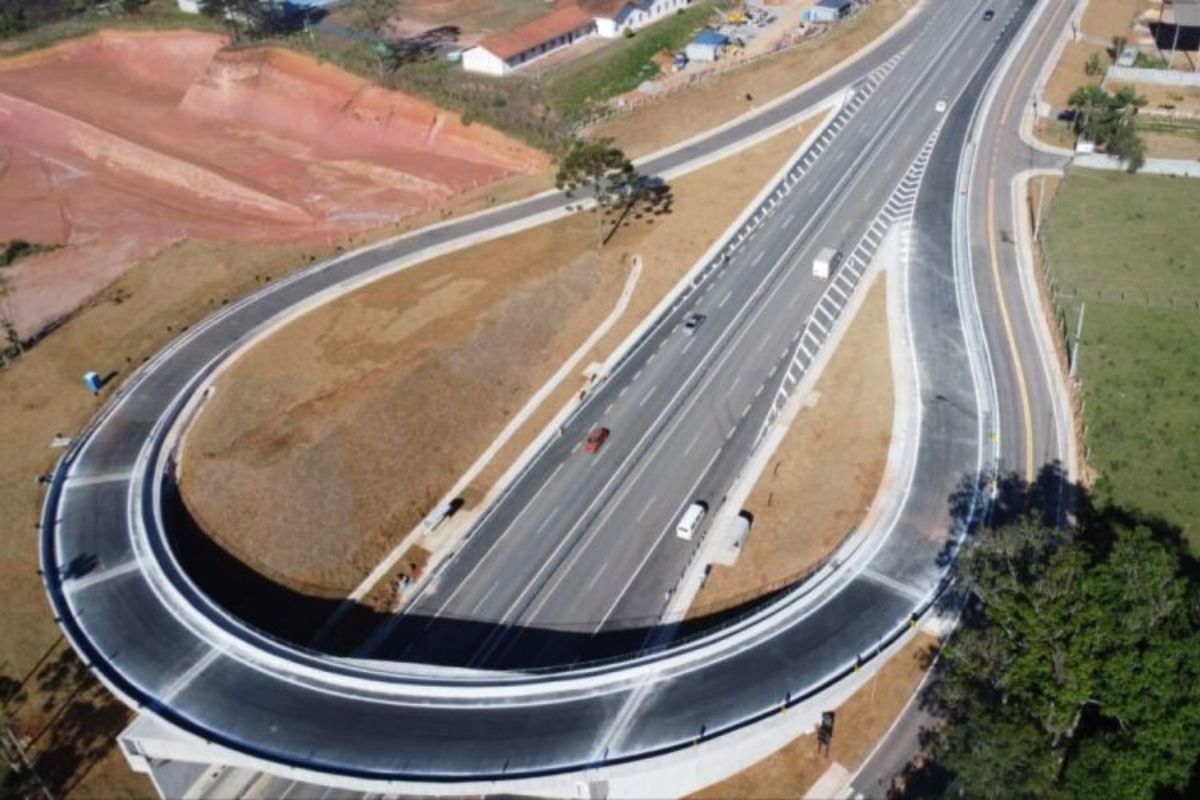 Novo ponto de retorno na rodovia Raposo Tavares, em São Roque. Foto: Divulgação/ViaOeste.