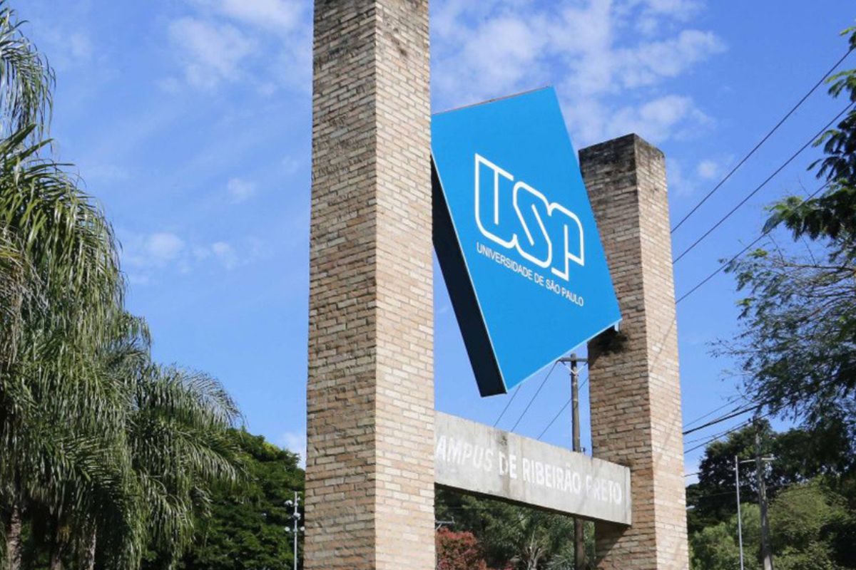 Universidade de São Paulo (USP)