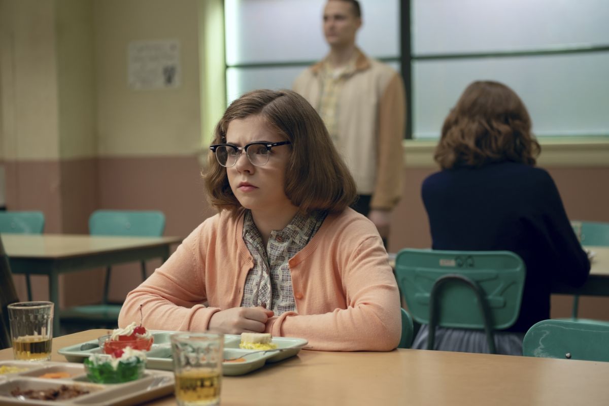 Matilda Lawler interpreta Marge Truman em "IT: Bem-Vindos a Derry". Foto: Divulgação/HBO Max.