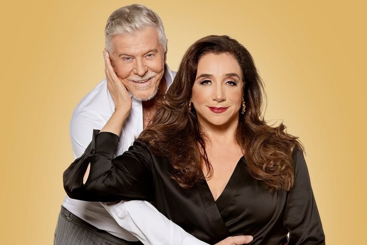 Miguel Falabella e Marisa Orth em foto promocional da peça "Fica Comigo Esta Noite". Foto: Reprodução/Instagram @ficacomigoestanoiteoficial.