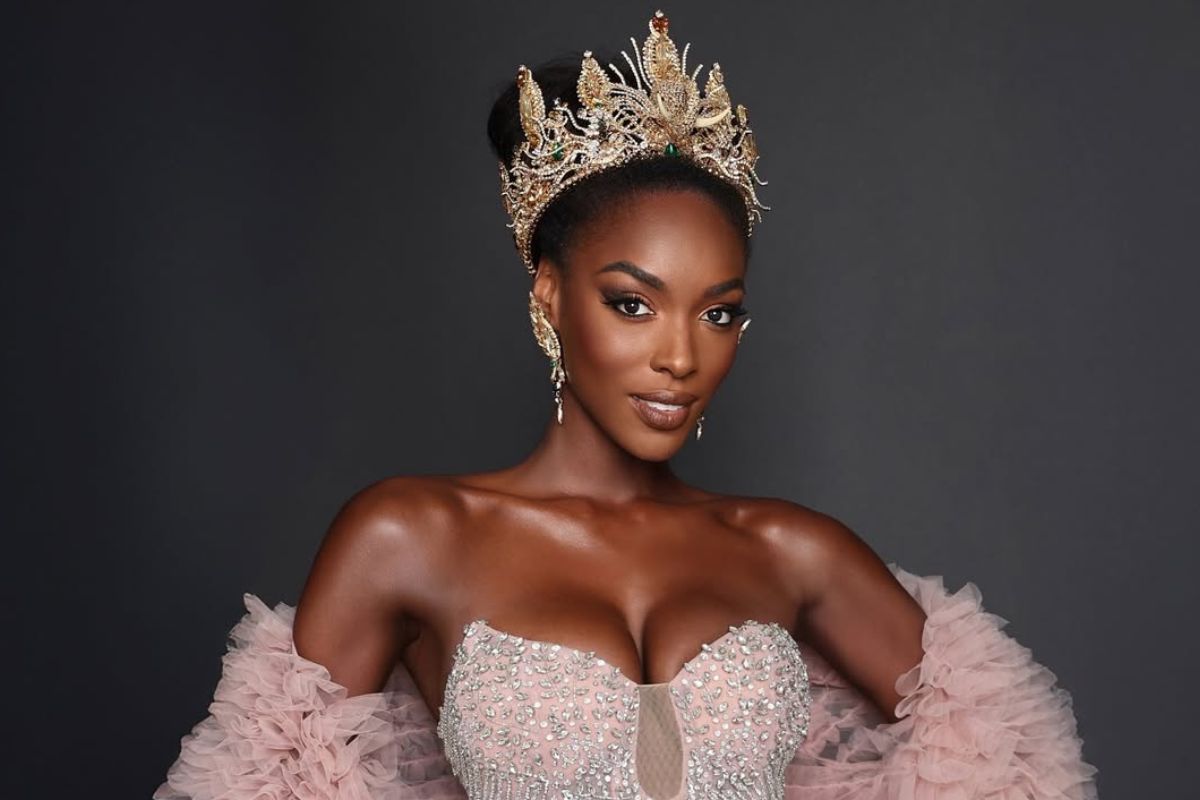 Além de modelo, Olivia Yacé é embaixadora de turismo na Costa do Marfim e fundadora de uma ONG que leva o próprio nome. Foto: Reprodução/Instagram @olivia.yace.