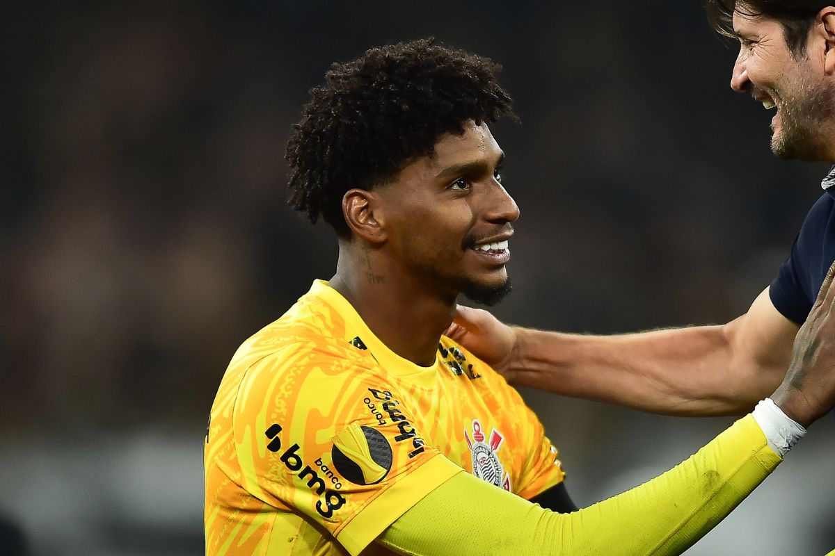 Hugo Souza, goleiro do Corinthians