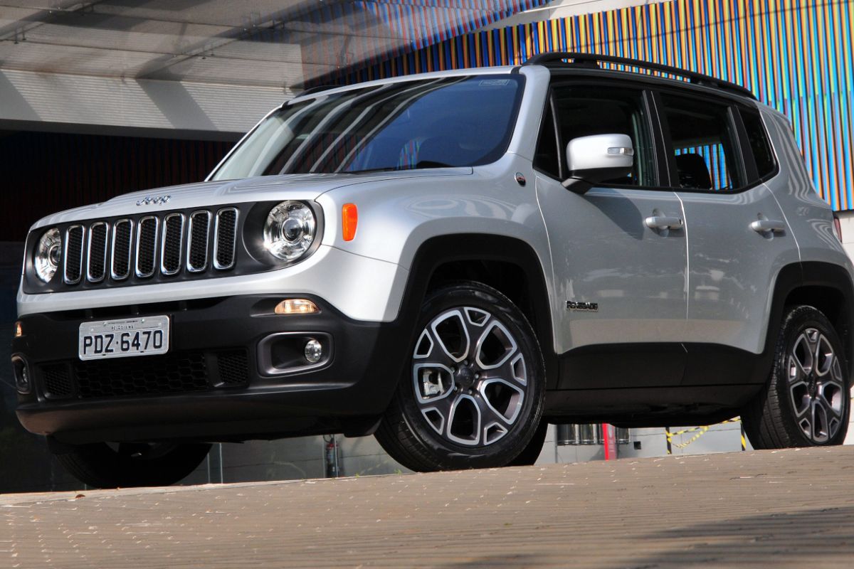 Jeep Renegade 2005. Foto: Divulgação/Jeep.