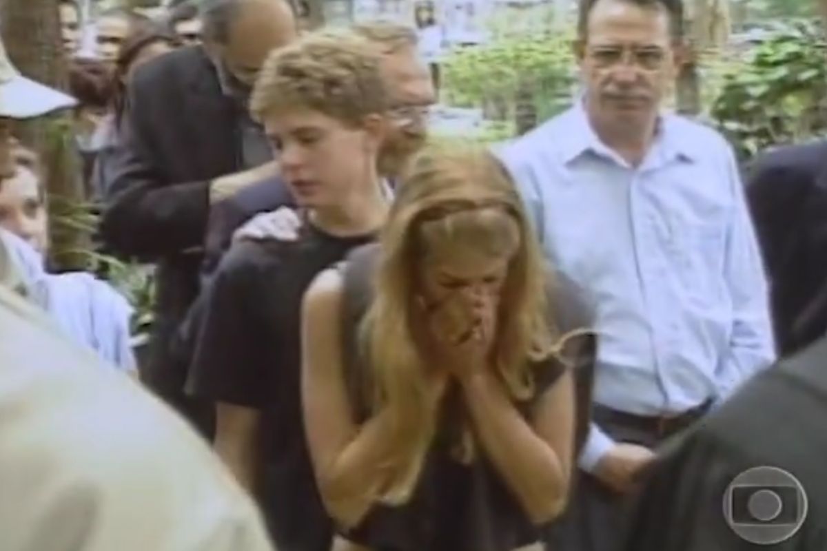 Suzane von Richthofen no velório dos pais