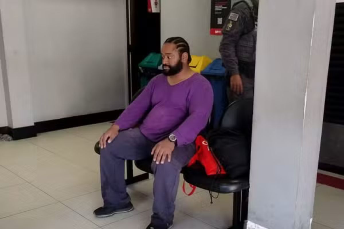 homem detido por engano