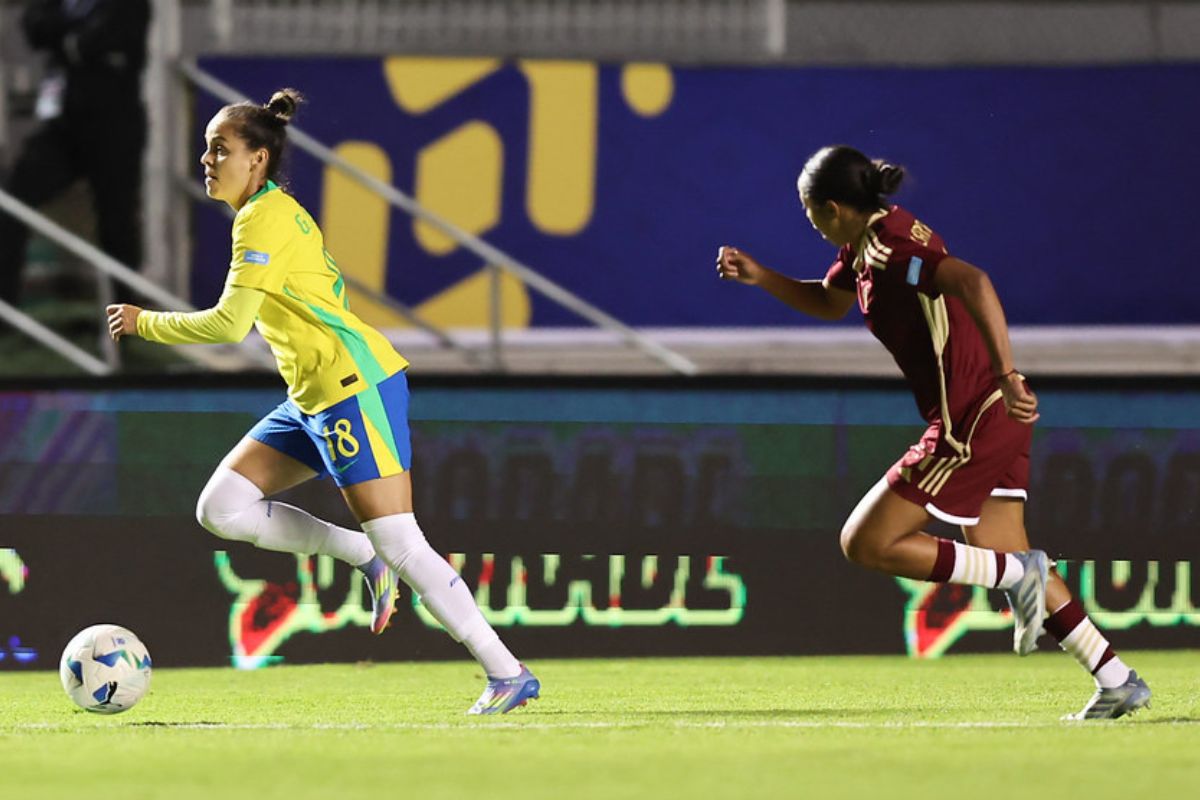 Brasil e Venezuela duelam