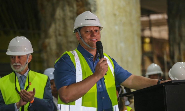 governador Tarcísio de Freitas