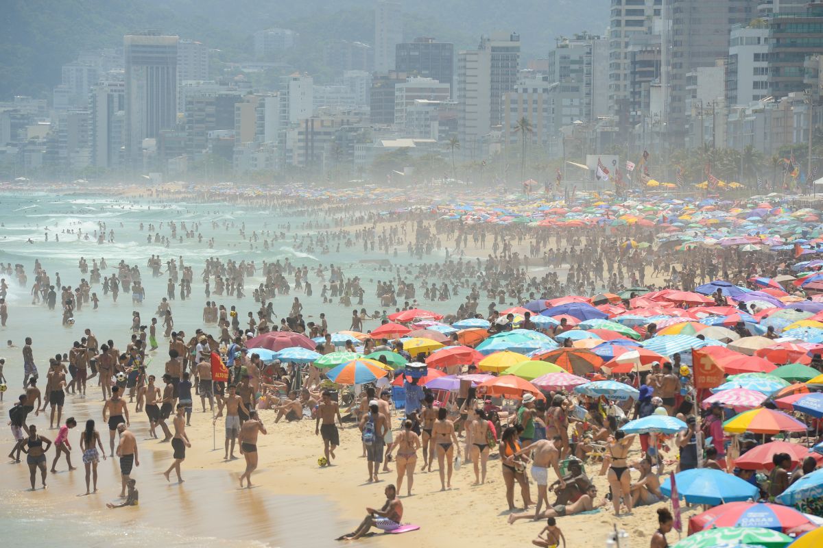 Pessoas na praia
