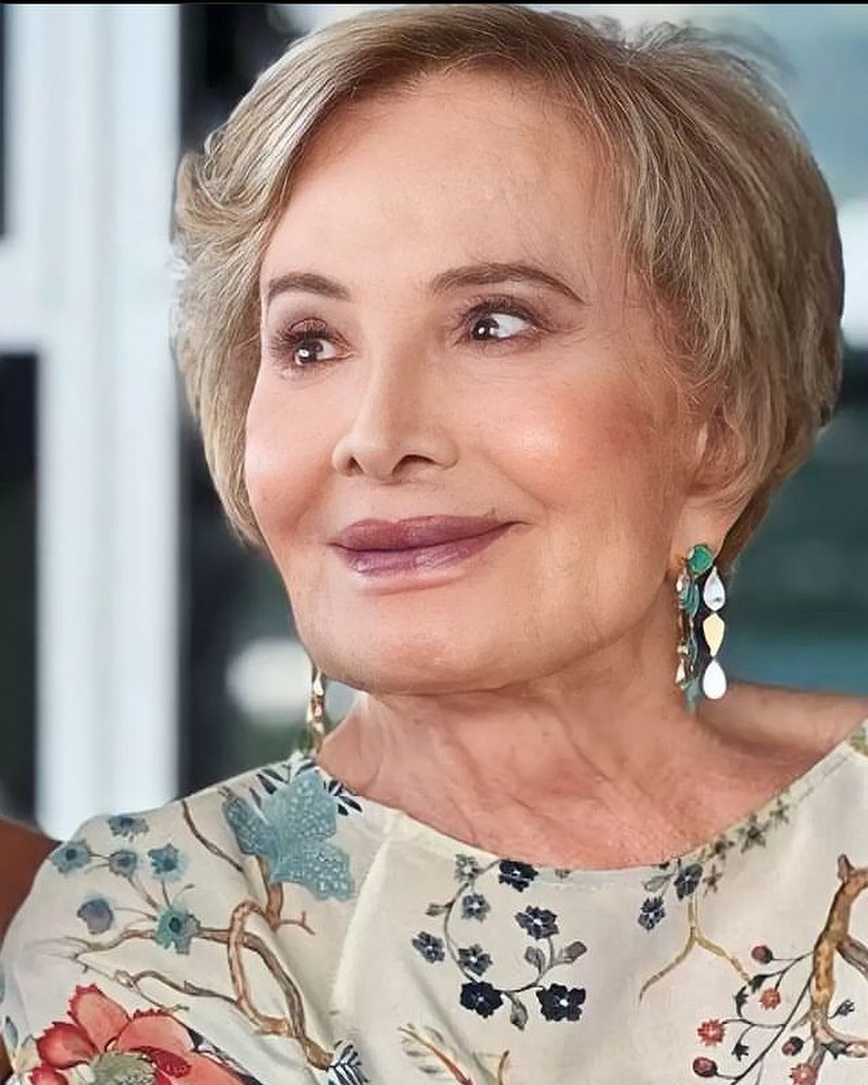 Atriz Glória Menezes