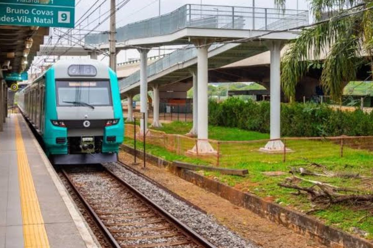 Linha 9 Esmeralda