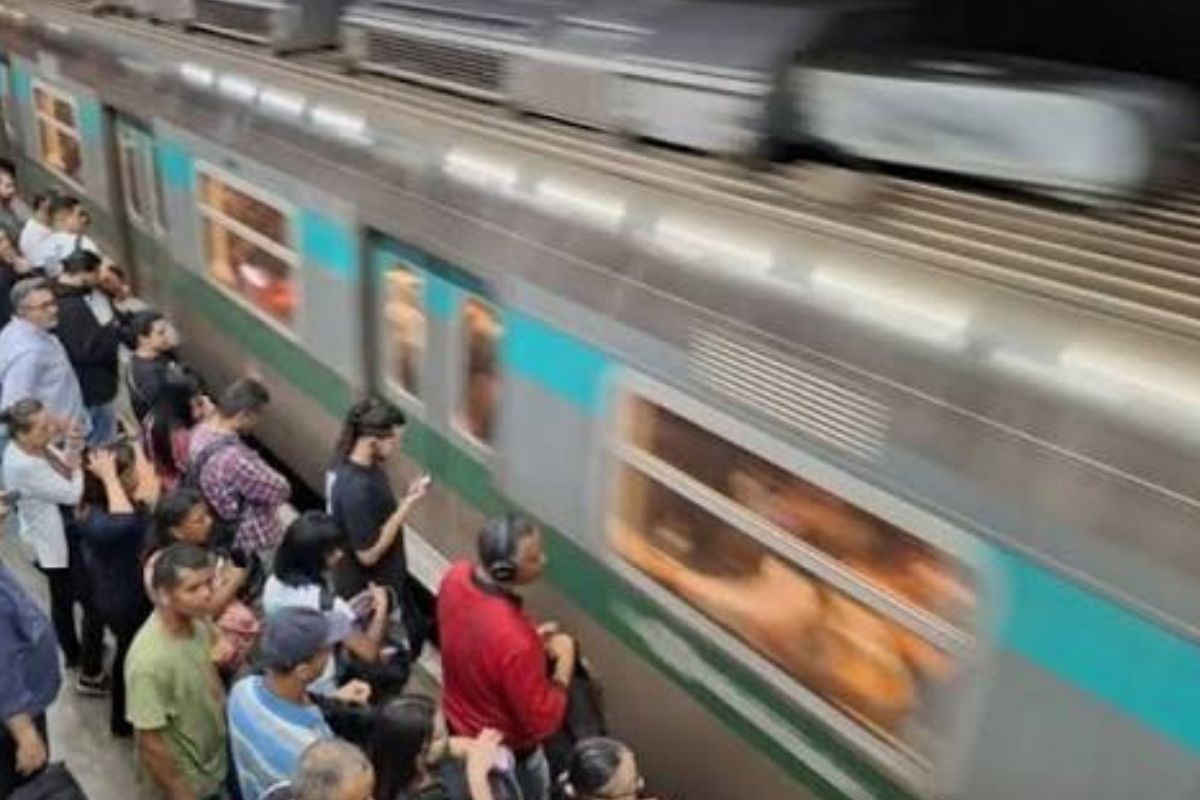 Linha 9 Esmeralda