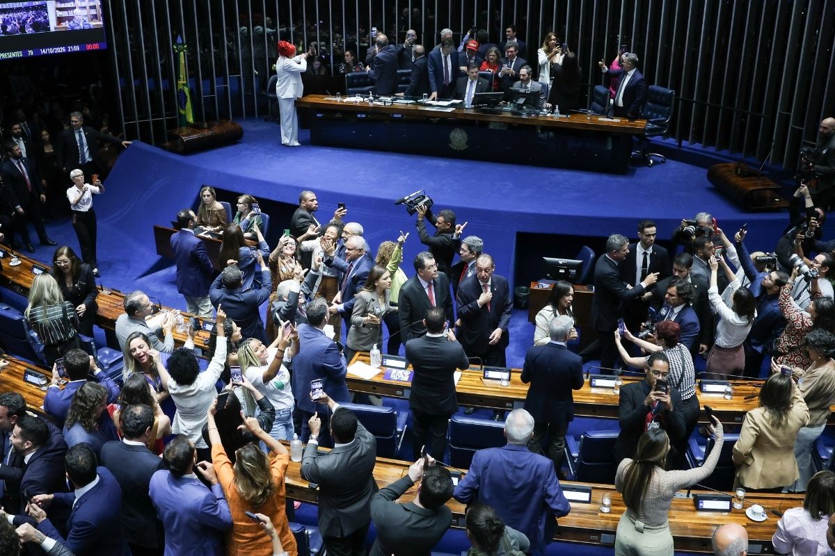 Sessão do Senado que votou o fim da escala 6x1