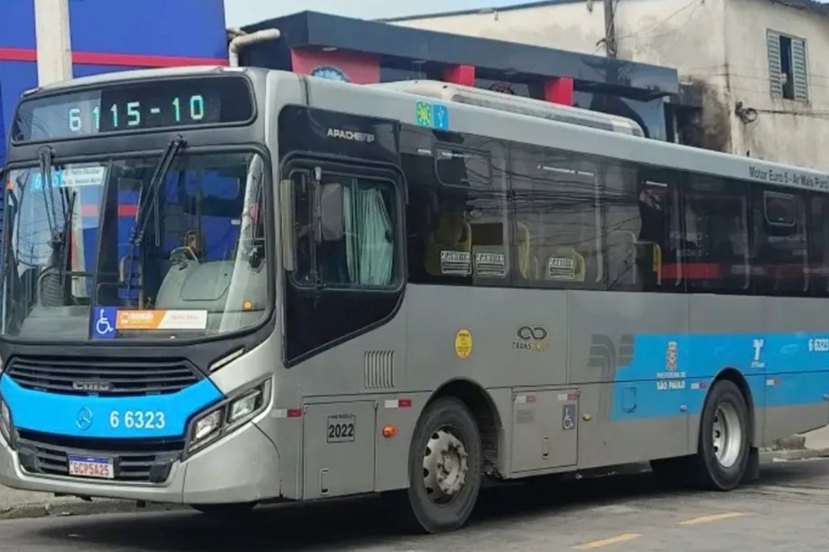 D10