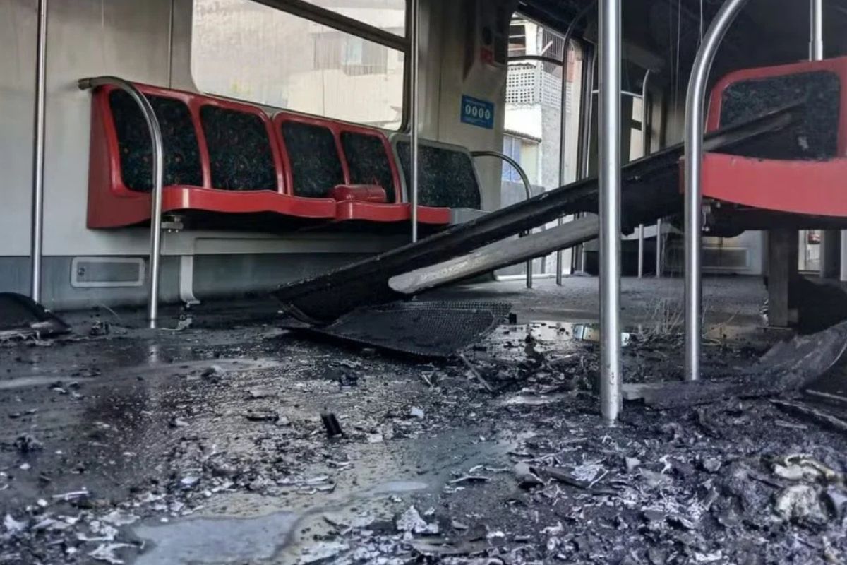 Incêndio Linha 12